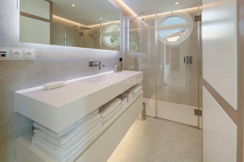 Foto e1ef07ac-bab0-4441-9dd3-6c54abc0b135. Àtic amb aparcament piscina a lomas de Marbella club Marbella