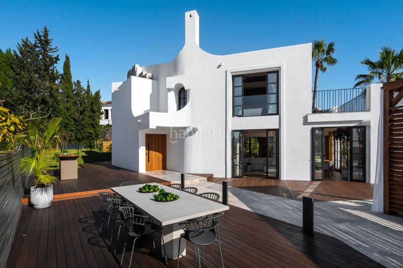 Foto c02dabcd-4868-4952-90ec-3c069447d5dd. Casa amb aparcament piscina a Los Naranjos Marbella