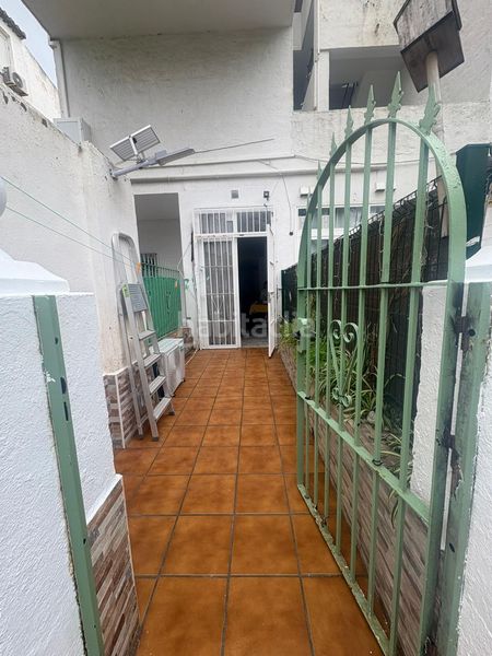 Foto afbb2b2c-b02c-4964-9c16-a77001601ae6. Estudi amb aparcament piscina a Bahía Dorada Estepona