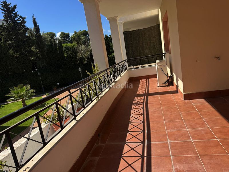 Foto 11be54ad-f929-4577-8ee5-01adf1bf3b61. Apartament amb calefacció aparcament piscina a Las Brisas Marbella