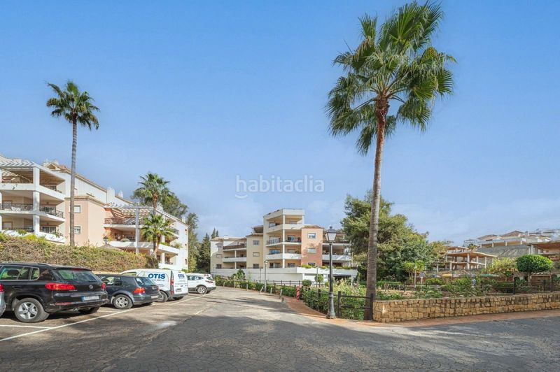 Foto 1fd98d60-0d67-4abe-94f6-293065a2d00a. Apartament amb calefacció aparcament piscina a Las Brisas Marbella