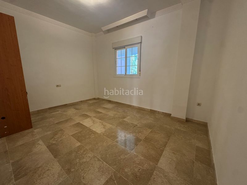 Foto 72d192dc-e91b-4dd0-928b-bd46f4ca1fe5. Apartament amb calefacció aparcament piscina a Las Brisas Marbella