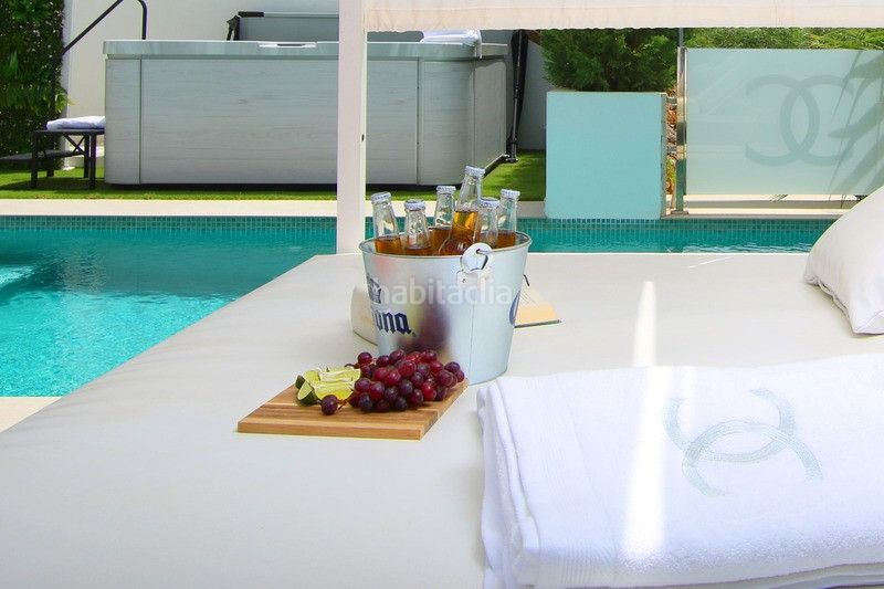 Foto 73273d3e-d9ba-42a8-a370-4f70159bf2c8. Casa amb aparcament piscina a la cala Mijas Mijas