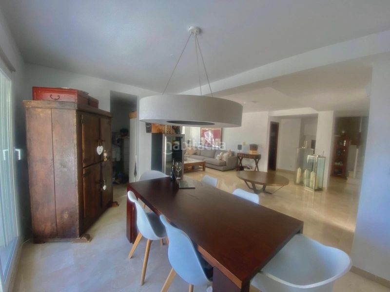 Foto 55e6e22a-2106-4de5-af41-eb7cfac84274. Àtic amb aparcament piscina a Guadalmina Baja Marbella