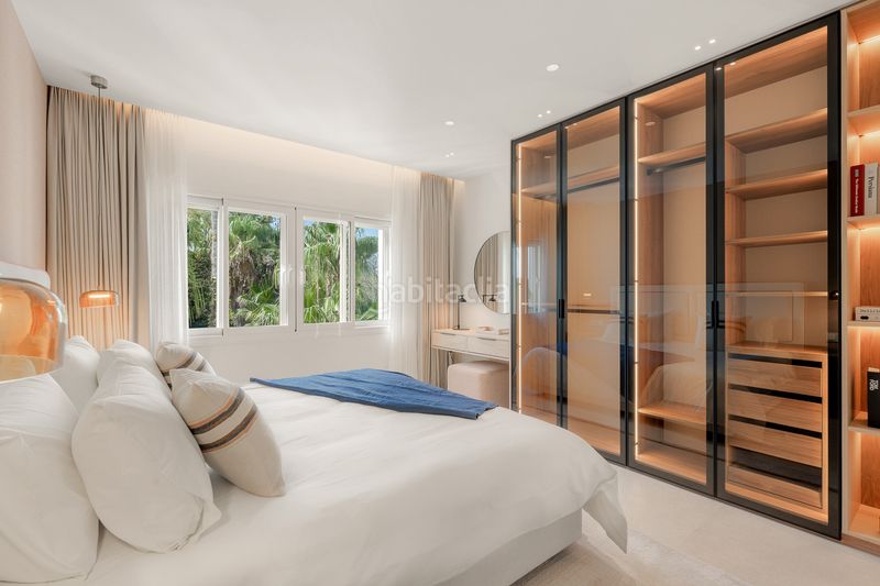 Foto 6f269111-6ac4-4596-9232-6ad63e2e8365. Àtic amb aparcament piscina a El Velerín Estepona