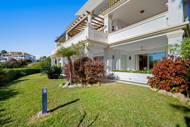Foto e1e11807-1c46-46f4-93eb-19694de75e51. Apartament amb aparcament piscina a lomas de Marbella club Marbella
