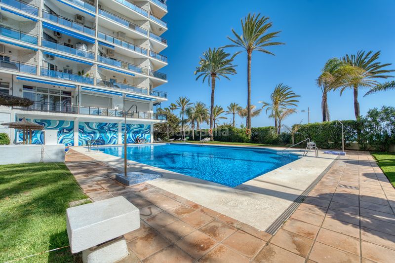 Foto 2076143d-499b-490d-a4dd-0b24b7d363b7. Dúplex amb calefacció piscina a Playa de la Fontanilla Marbella
