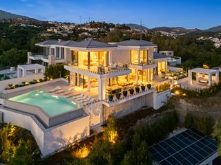 Haus in Horno de la miera 20. Villa contemporánea de lujo con vistas panorámicas al mar, pisci