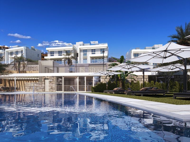 Foto 4acd6151-9489-4f5e-bfa0-9ad21c921f43. Casa amb aparcament piscina a Riviera del Sol Mijas