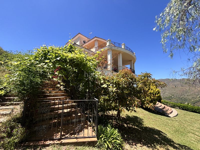 Foto 46e4a632-a6d7-4cda-94e0-90906a01575c. Casa amb aparcament piscina a altos de Estepona Estepona