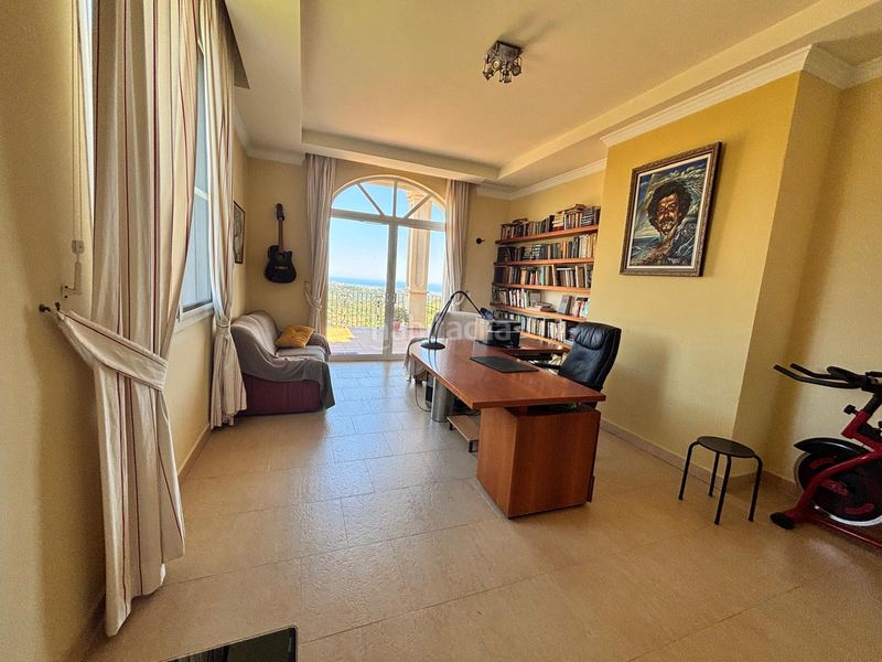 Foto b009c007-e624-4c2b-b329-20005dd857e6. Casa amb aparcament piscina a altos de Estepona Estepona