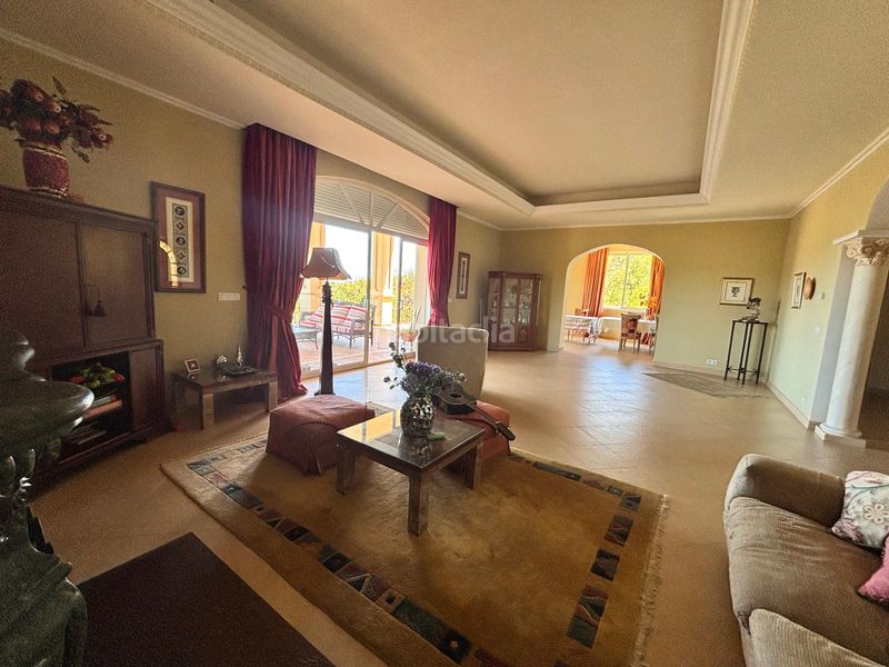Foto d4d043b4-af62-449e-9e20-a03f4f170a4f. Casa amb aparcament piscina a altos de Estepona Estepona
