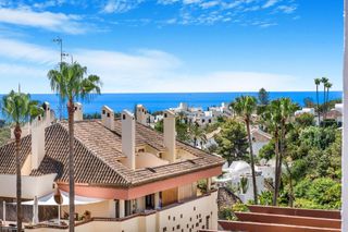 Location Appartement à Lomas marbella club 99. Elegante apartamento dúplex en la milla de oro de marbella