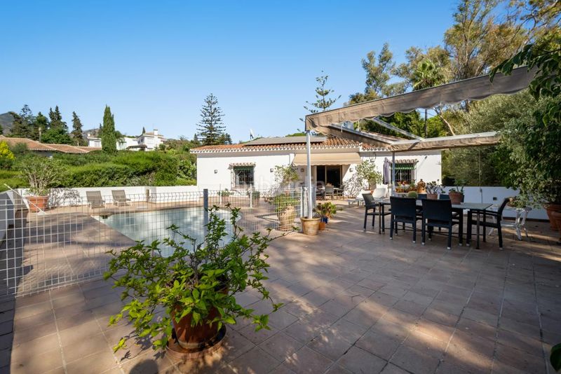 Foto 7ec57f4f-e6a4-4537-97de-e502da5ff689. Casa amb aparcament piscina a La Merced Marbella