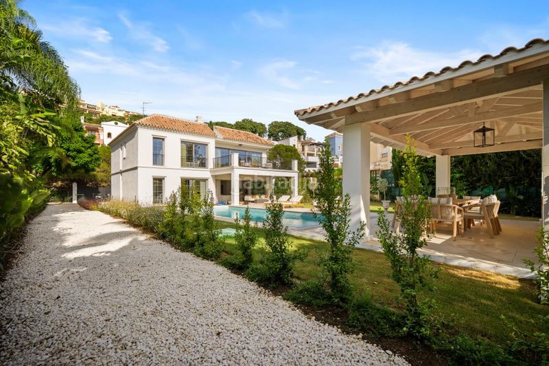 Foto ba9b008d-beaa-4380-ba69-ab75ebd21668. Casa amb aparcament piscina a los arqueros - puerto del almendro Benahavís