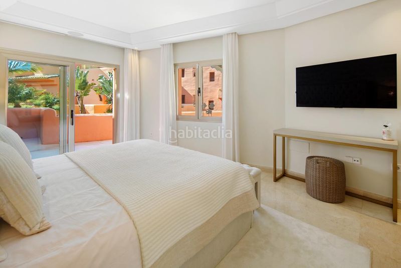 Foto 2f0005d5-604d-4c56-bafc-2cadd884d18c. Dachwohnung mit parking pool in bahía de Marbella Marbella