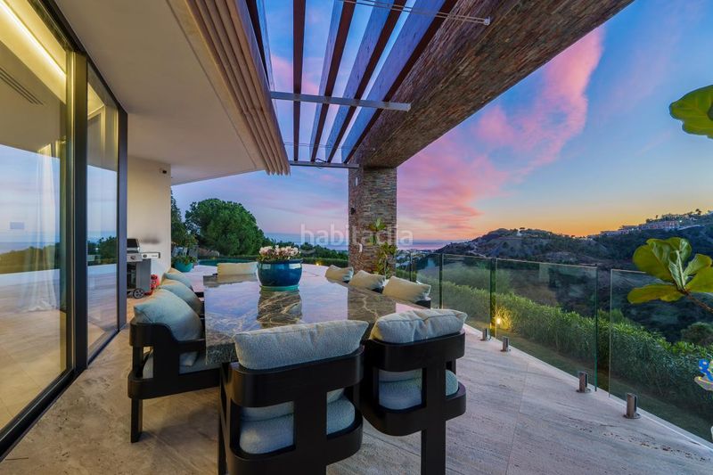 Foto bb80efce-70c0-426e-a87c-9146a27383d0. Casa amb aparcament piscina a El Madroñal Benahavís