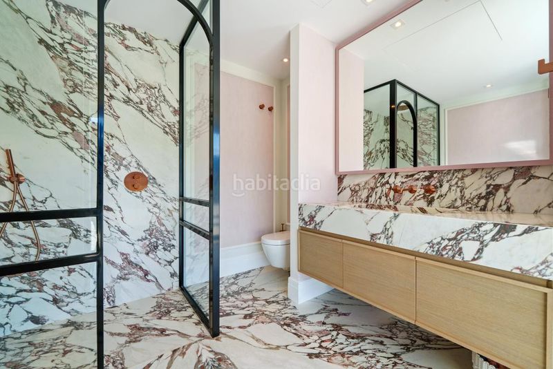 Foto cb1d7914-51eb-4851-828e-9ea6d384db5b. Casa amb aparcament piscina a El Madroñal Benahavís
