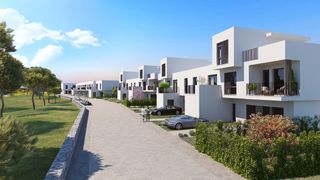 Semi detached house in Sotogrande Alto. Adosado de obra nueva con 4 dormitorios en primera línea de golf