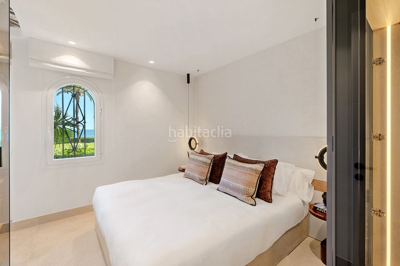 Foto b645213d-c26d-44c3-a11f-b39508445908. Planta baixa amb calefacció aparcament piscina a Estepona