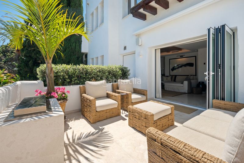 Foto 62230365-0059-4811-bc73-72bb90c78f74. Apartament amb calefacció aparcament piscina a Puente Romano Marbella