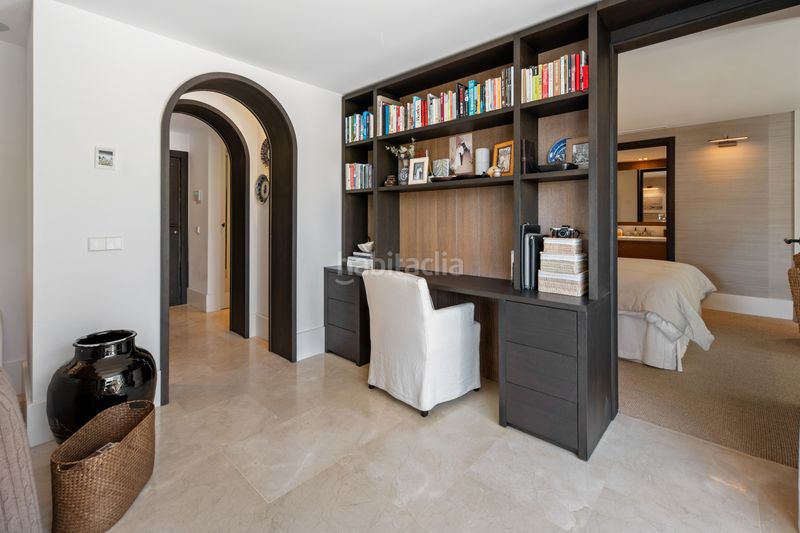 Foto 98707ddc-25dd-48ff-9791-8b389ec5b69e. Apartament amb calefacció aparcament piscina a Puente Romano Marbella