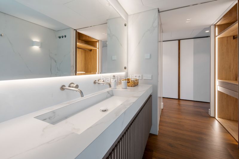 Foto 04280e83-c619-4fa4-98be-6d40a517da19. Apartament amb aparcament piscina a lomas de Marbella club Marbella