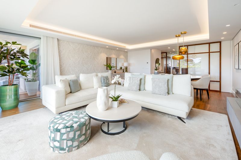 Foto 2fa8beab-a047-443c-bc0d-df06bb2ffbc2. Apartament amb aparcament piscina a lomas de Marbella club Marbella