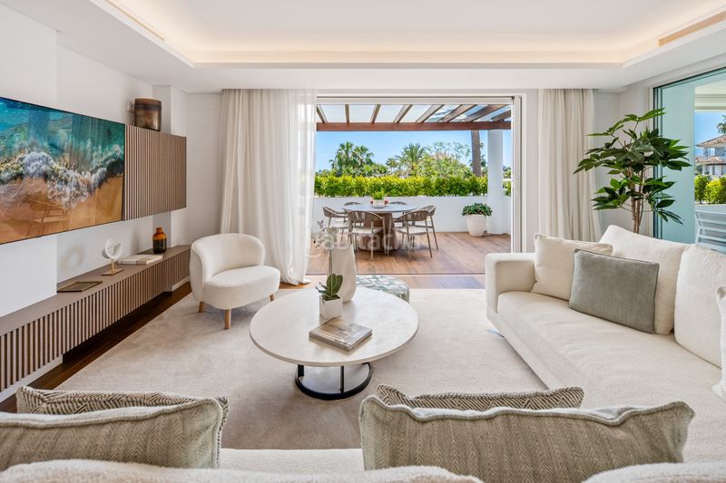 Foto 883101b1-3e1e-465b-a0ed-dfd085dd3f16. Apartament amb aparcament piscina a lomas de Marbella club Marbella