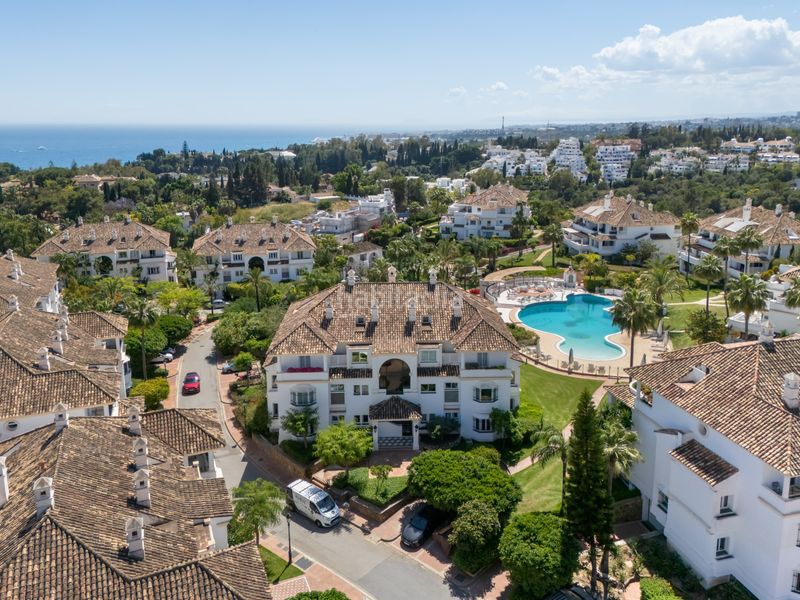 Foto 8fe440b9-bd02-40f7-af4a-f75f04fc577e. Apartament amb aparcament piscina a lomas de Marbella club Marbella