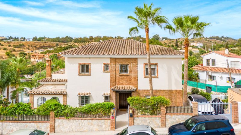 Foto e8b0f8a5-4f90-429e-94f8-6a93c90116c5. Casa amb aparcament piscina a Mijas pueblo Mijas
