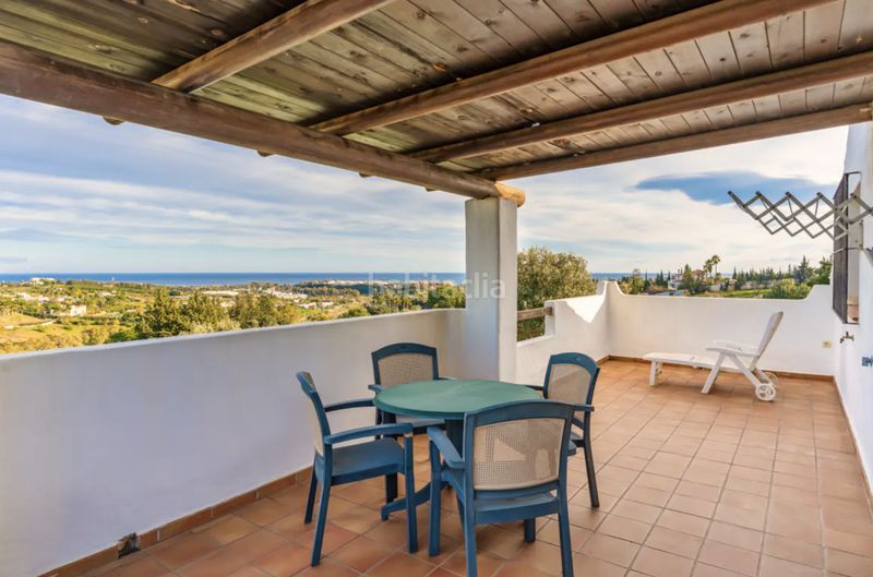 Foto 9e36c3d3-7206-4a73-b44d-5b203770df16. Casa amb calefacció aparcament piscina a Las Lomas Estepona