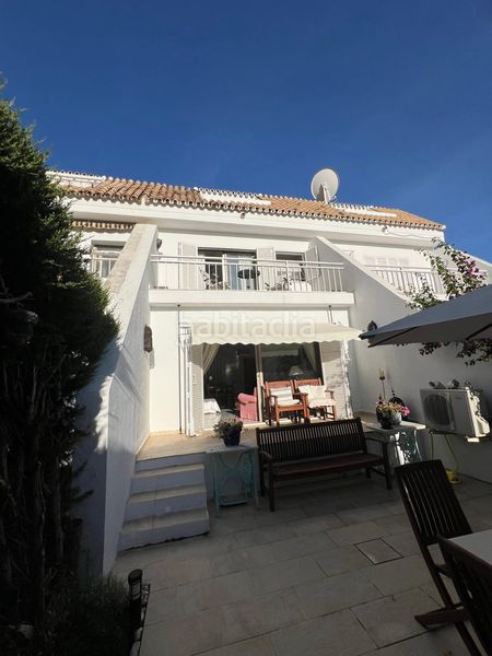 Foto 7e0fb60d-379a-4d9d-a969-127ed693054e. Casa adossada amb aparcament piscina a Nagüeles Alto Marbella