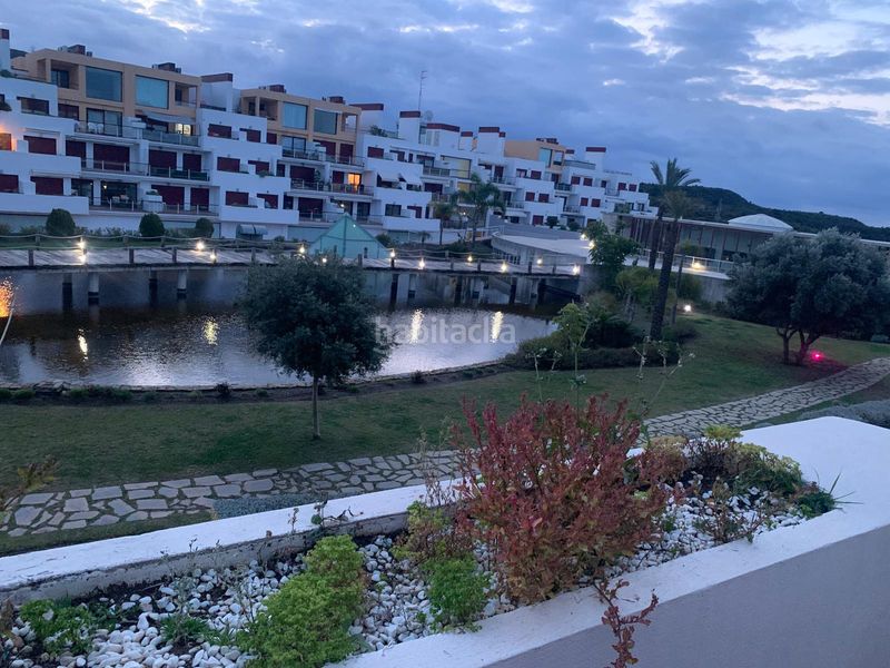 Foto 5d8afc88-d073-4c89-b0fb-2a16c0a824f3. Apartament amb aparcament piscina a Los Flamingos Benahavís