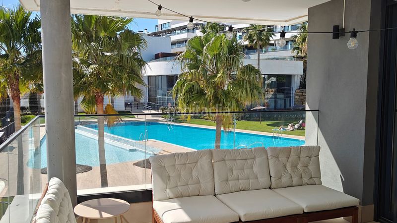 Foto 50aef8c8-7f9f-4f2a-8880-a79d136d576a. Apartament amb aparcament piscina a Centro Estepona