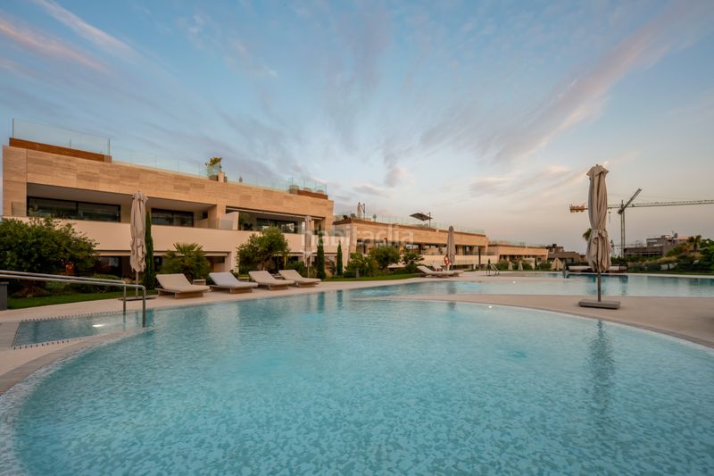 Foto bbc859bf-c7d0-41c9-a63a-87b3d8dfbe3c. Planta baixa amb calefacció aparcament piscina a Marbella