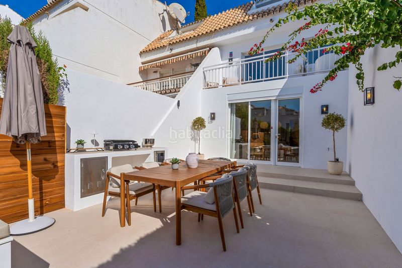 Foto 4c9558b8-af50-47d7-8c21-7d2f8519fec0. Casa adossada amb piscina a Nagüeles Alto Marbella