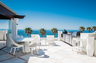 Àtic a Seghers. Estepona  ático dúplex de lujo con solárium privado y vistas pan
