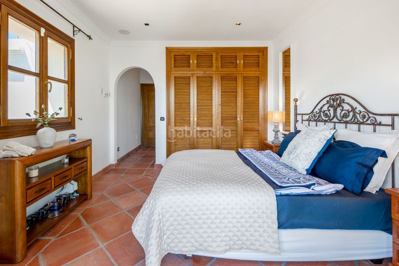 Foto d89aedc7-e17d-4d8c-9601-6736e2bd4ef0. Casa amb piscina a El Madroñal Benahavís