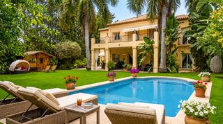Casa a Nueva Andalucía centro
