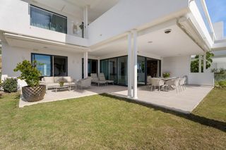 Planta baixa a Palo Alto. Exclusivo apartamento en planta baja con vistas panorámicas al m
