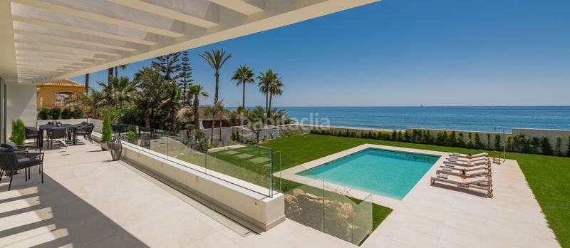 Foto ad47df9f-8a27-47d3-8b46-05cc51b142c0. Casa amb piscina a la cala Mijas Mijas