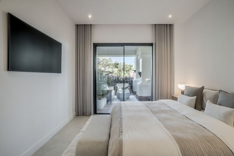 Foto d829af5a-25da-43ff-a72a-9d85149fc6f0. Apartament amb piscina a Puente Romano Marbella