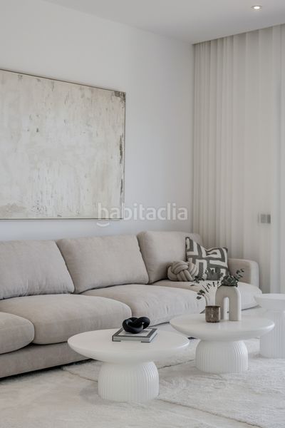 Foto ffd61fa2-70be-491a-b420-954b780a7378. Apartament amb piscina a Puente Romano Marbella