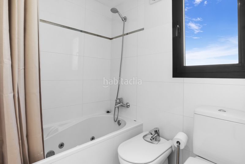 Foto adbbee54-a662-4a44-a8e7-5726d19f9d8d. Àtic amb aparcament piscina a Doña Julia Golf Casares