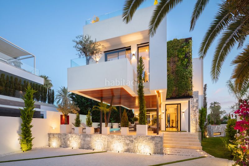 Foto 02d16a6b-640d-44ef-86da-35a15b980fc0. Casa amb aparcament piscina a La Carolina - Guadalpín Marbella