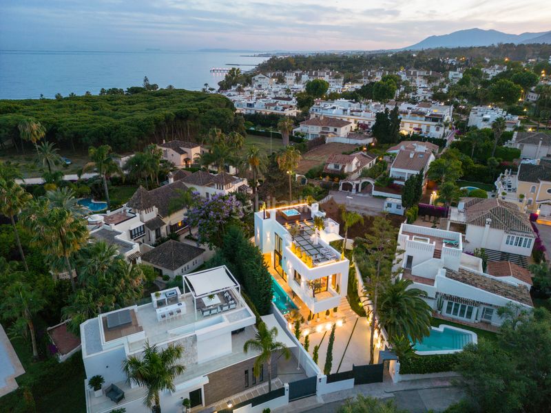 Foto 920813a5-4c96-46b0-a7bd-92b5a539c88e. Casa amb aparcament piscina a La Carolina - Guadalpín Marbella