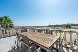 Maison à Hipódromo - Cerrado del Águila. Pequeña villa con vistas panorámicas en jardines del águila