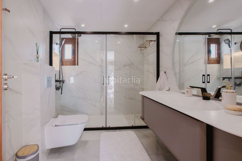 Foto addef249-6f43-458b-8088-4d8869fd1519. Casa adosada adosado totalmente reformado en montepiedra en Marbella