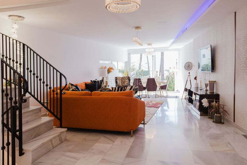 Foto f26af35b-0692-4bdf-be8c-01aa012d194c. Casa adosada adosado totalmente reformado en montepiedra en Marbella